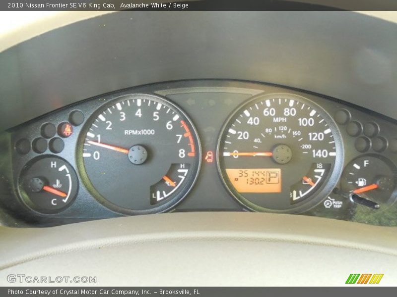 Avalanche White / Beige 2010 Nissan Frontier SE V6 King Cab
