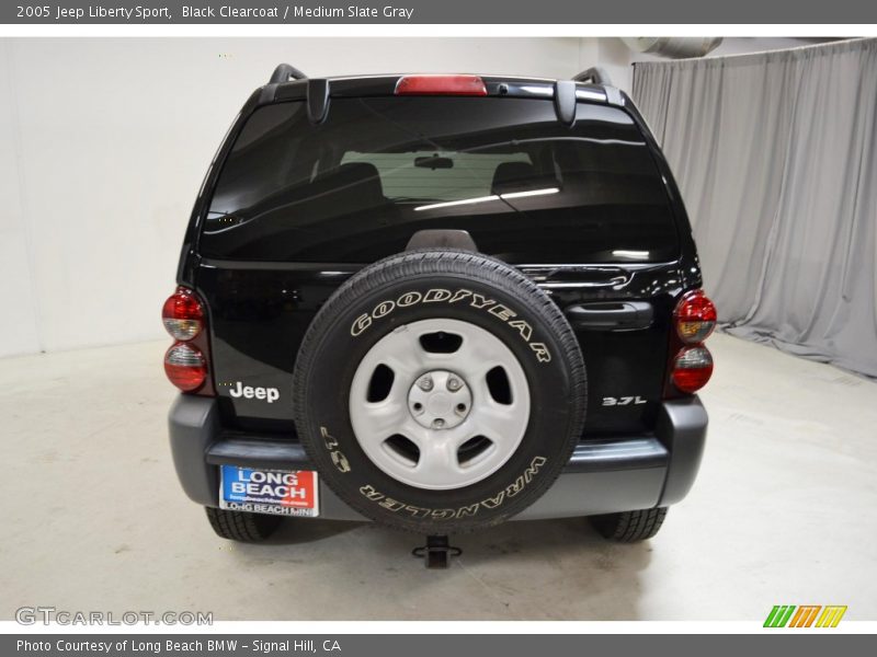 Black Clearcoat / Medium Slate Gray 2005 Jeep Liberty Sport