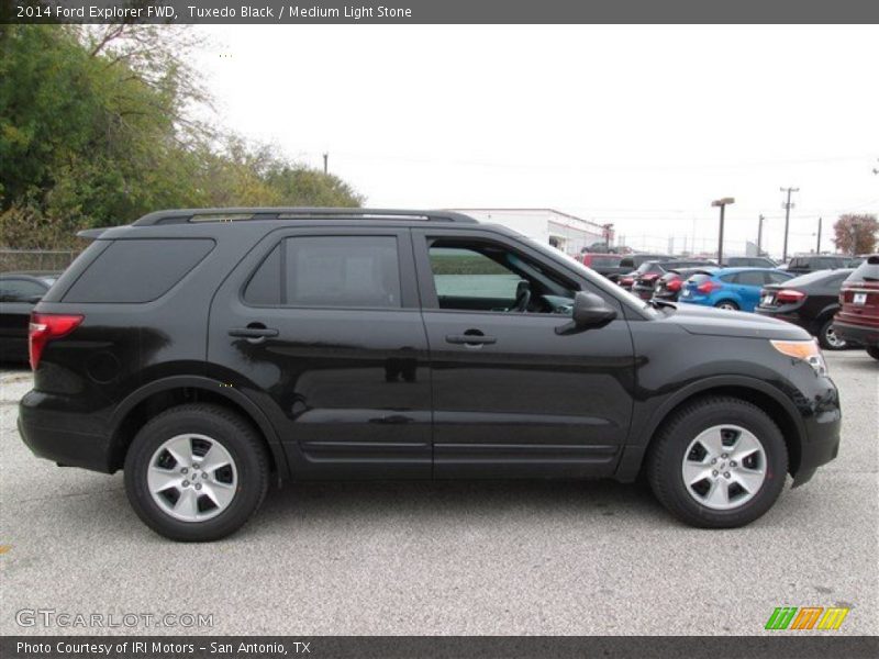 Tuxedo Black / Medium Light Stone 2014 Ford Explorer FWD