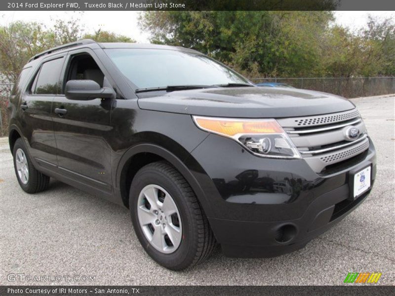 Tuxedo Black / Medium Light Stone 2014 Ford Explorer FWD