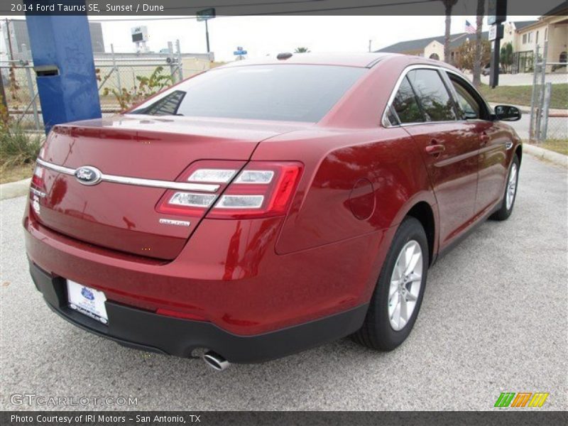 Sunset / Dune 2014 Ford Taurus SE