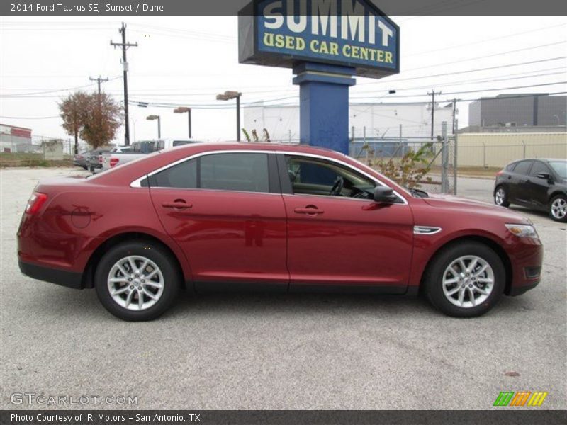 Sunset / Dune 2014 Ford Taurus SE
