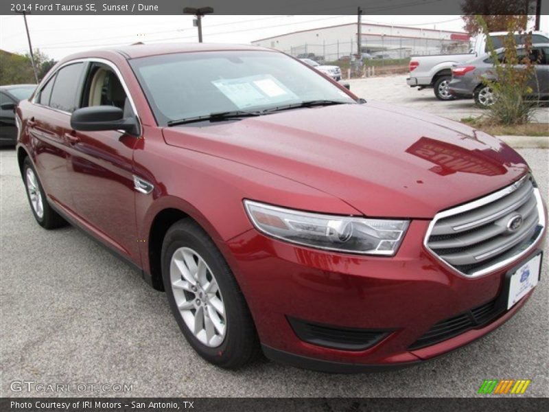 Sunset / Dune 2014 Ford Taurus SE
