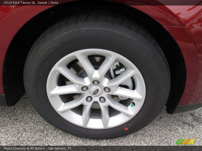  2014 Taurus SE Wheel