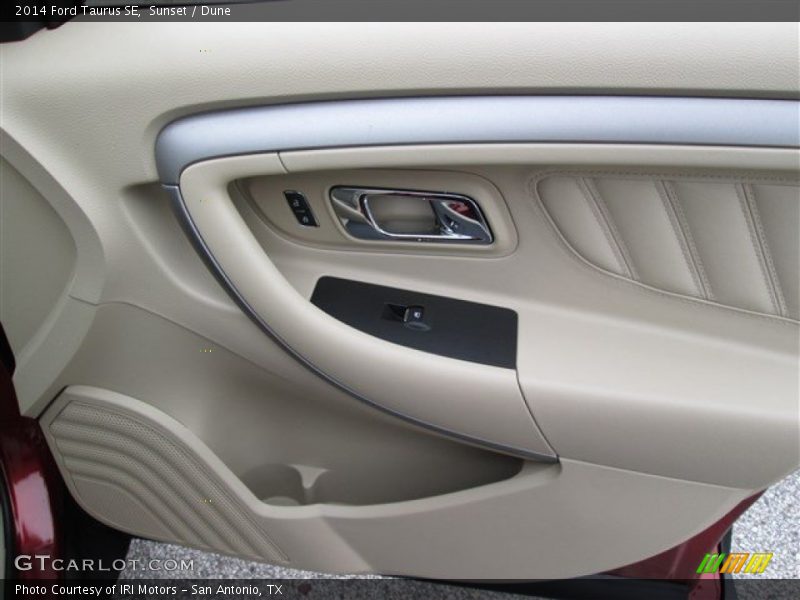 Sunset / Dune 2014 Ford Taurus SE