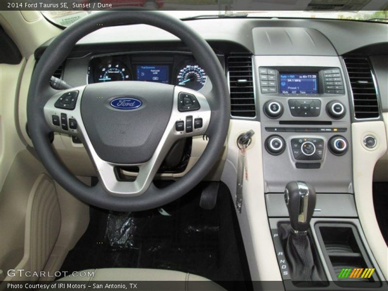 Dashboard of 2014 Taurus SE