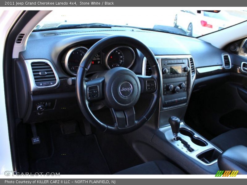 Stone White / Black 2011 Jeep Grand Cherokee Laredo 4x4