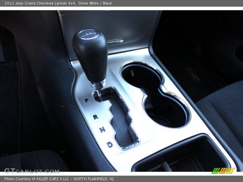 Stone White / Black 2011 Jeep Grand Cherokee Laredo 4x4