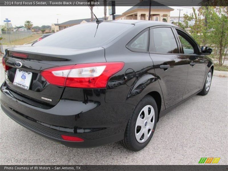 Tuxedo Black / Charcoal Black 2014 Ford Focus S Sedan