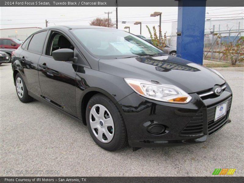 Tuxedo Black / Charcoal Black 2014 Ford Focus S Sedan