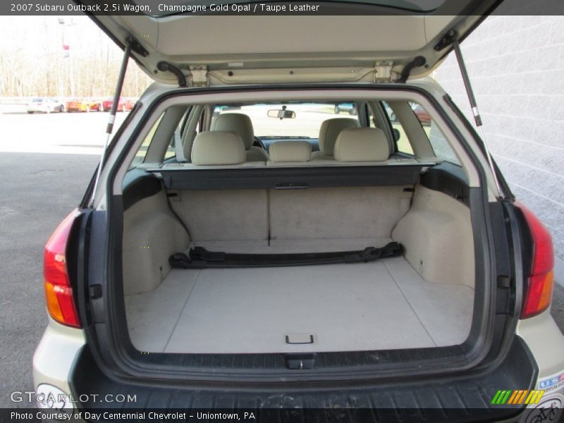 Champagne Gold Opal / Taupe Leather 2007 Subaru Outback 2.5i Wagon