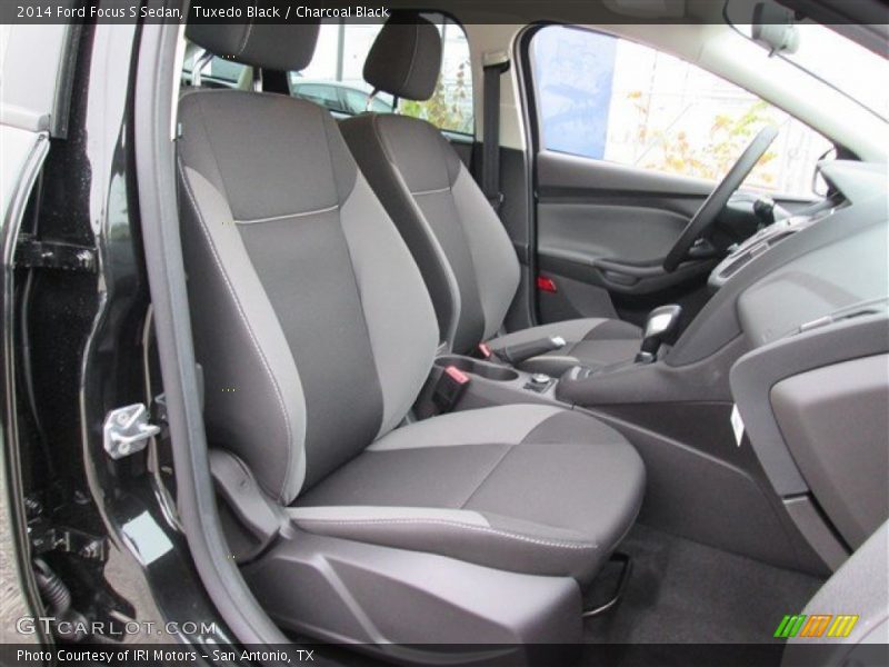 Tuxedo Black / Charcoal Black 2014 Ford Focus S Sedan