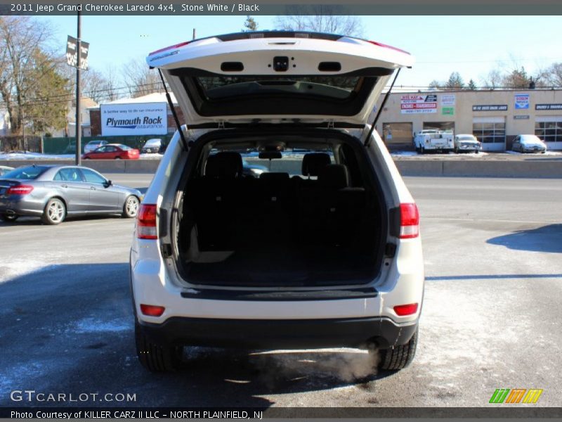 Stone White / Black 2011 Jeep Grand Cherokee Laredo 4x4