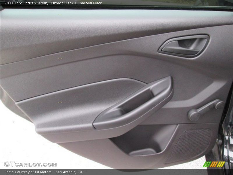 Tuxedo Black / Charcoal Black 2014 Ford Focus S Sedan