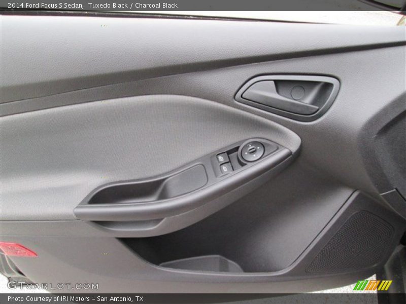 Tuxedo Black / Charcoal Black 2014 Ford Focus S Sedan