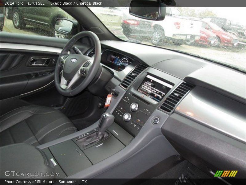 Tuxedo Black / Charcoal Black 2014 Ford Taurus SEL