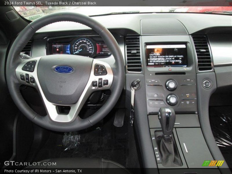 Tuxedo Black / Charcoal Black 2014 Ford Taurus SEL