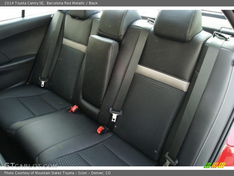 Barcelona Red Metallic / Black 2014 Toyota Camry SE