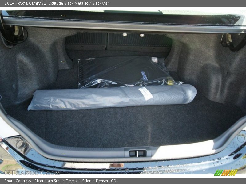 Attitude Black Metallic / Black/Ash 2014 Toyota Camry SE