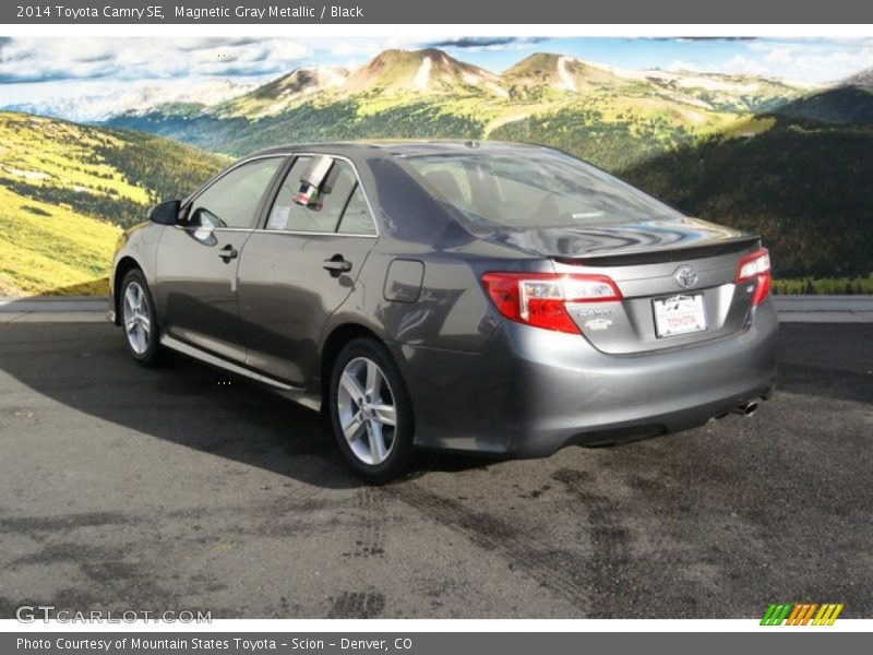 Magnetic Gray Metallic / Black 2014 Toyota Camry SE