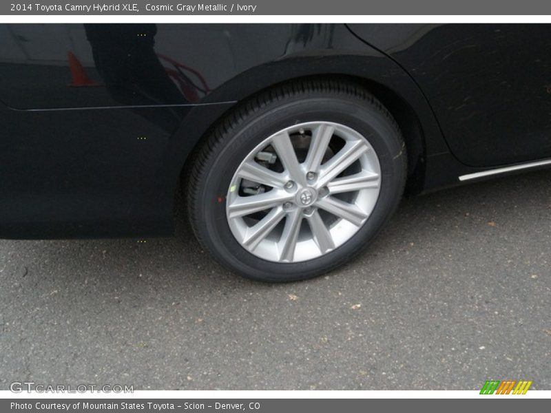 Cosmic Gray Metallic / Ivory 2014 Toyota Camry Hybrid XLE