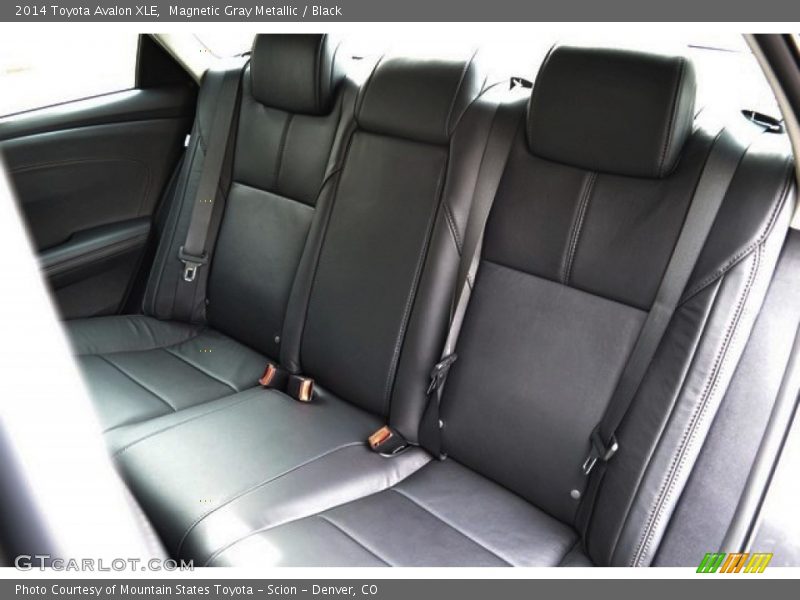 Magnetic Gray Metallic / Black 2014 Toyota Avalon XLE
