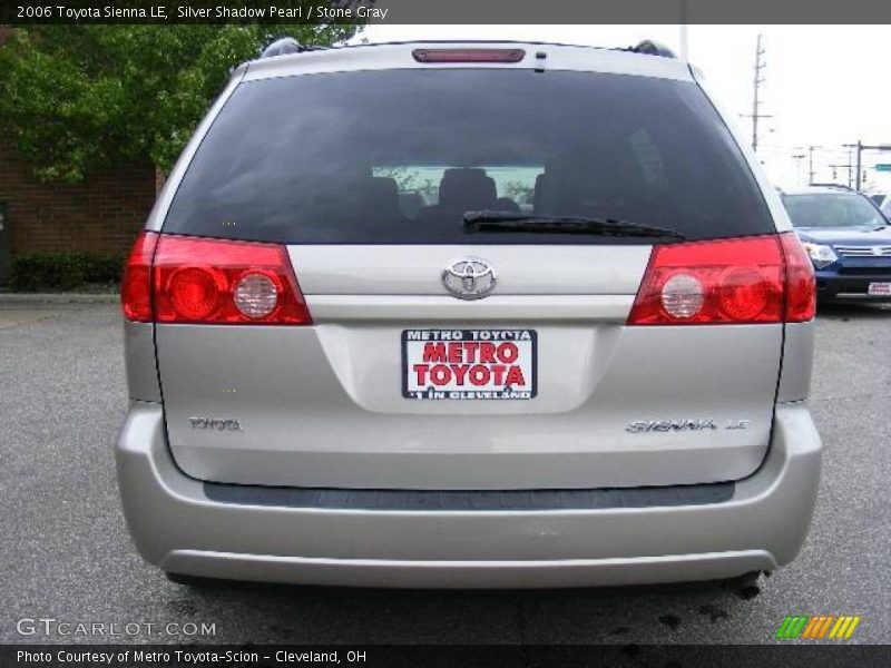 Silver Shadow Pearl / Stone Gray 2006 Toyota Sienna LE