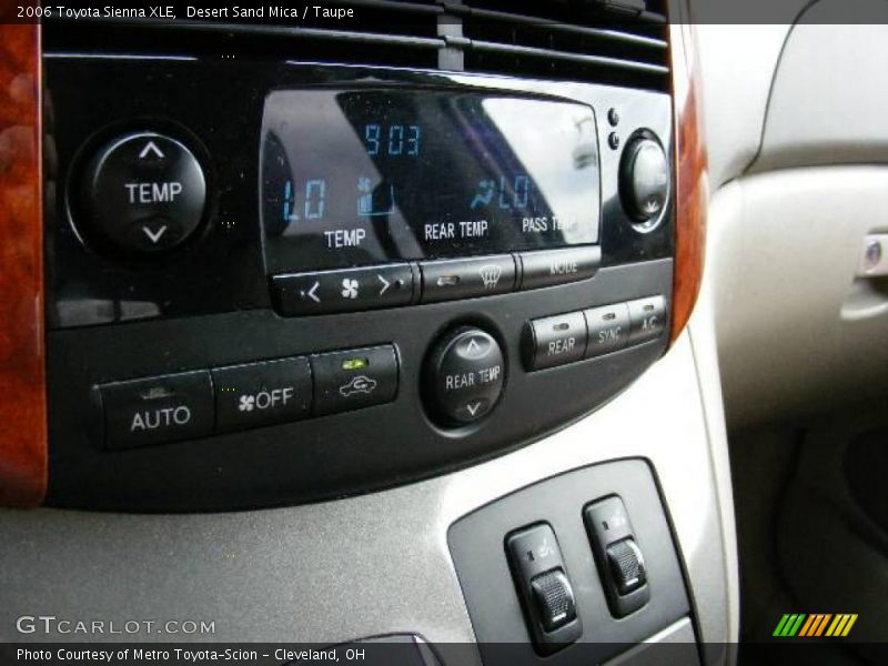 Desert Sand Mica / Taupe 2006 Toyota Sienna XLE