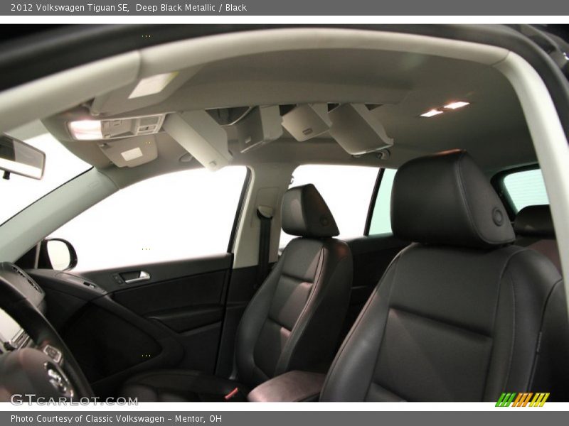 Deep Black Metallic / Black 2012 Volkswagen Tiguan SE