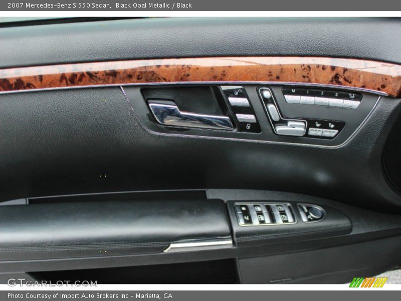 Controls of 2007 S 550 Sedan