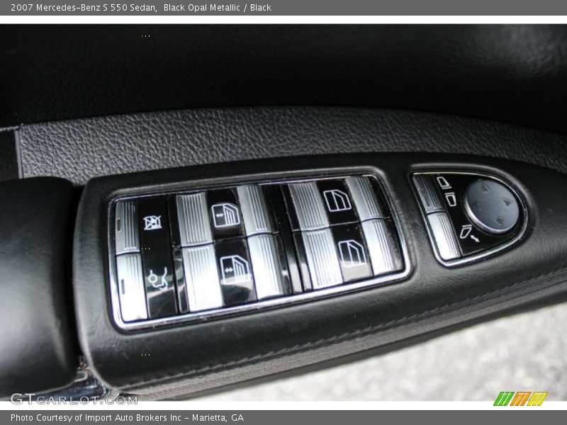Controls of 2007 S 550 Sedan
