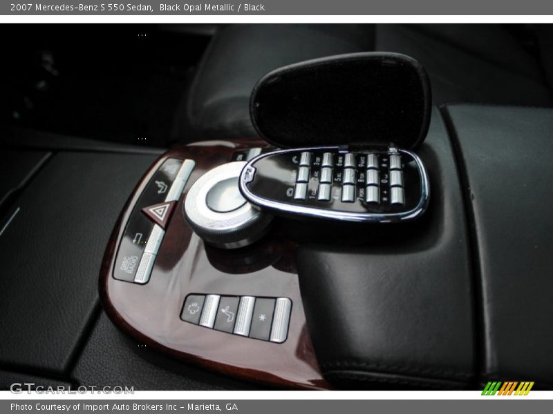 Controls of 2007 S 550 Sedan