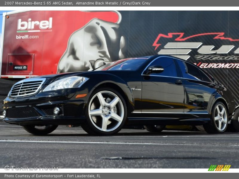 Almandine Black Metallic / Grey/Dark Grey 2007 Mercedes-Benz S 65 AMG Sedan