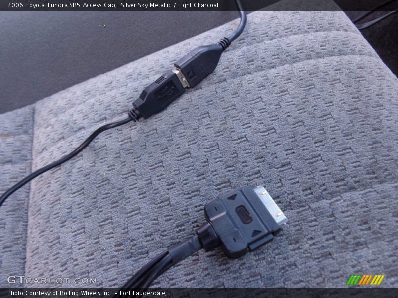 Silver Sky Metallic / Light Charcoal 2006 Toyota Tundra SR5 Access Cab