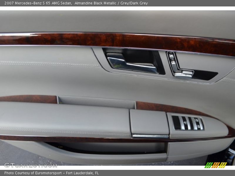 Almandine Black Metallic / Grey/Dark Grey 2007 Mercedes-Benz S 65 AMG Sedan