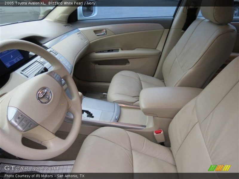 Blizzard White Pearl / Ivory 2005 Toyota Avalon XL