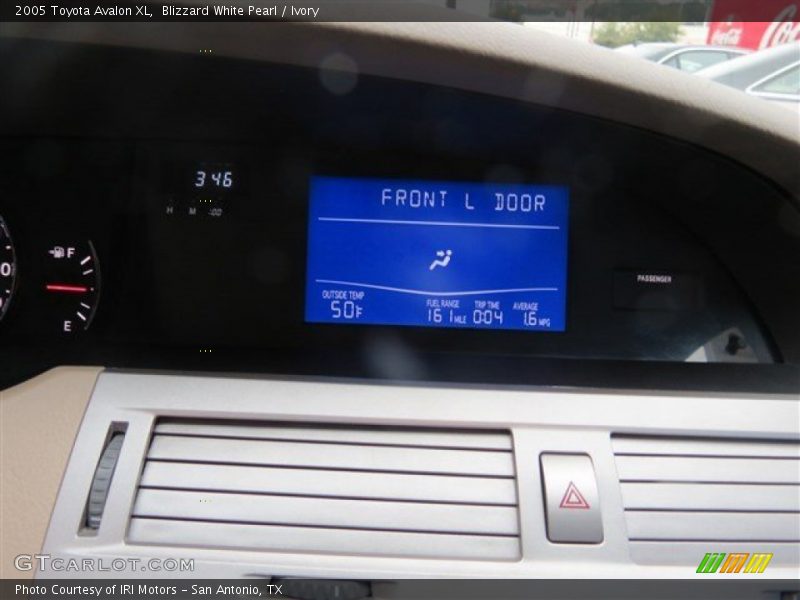 Blizzard White Pearl / Ivory 2005 Toyota Avalon XL