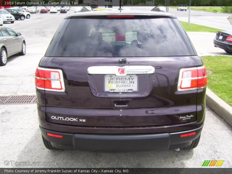 Garnet Red / Tan 2009 Saturn Outlook XE