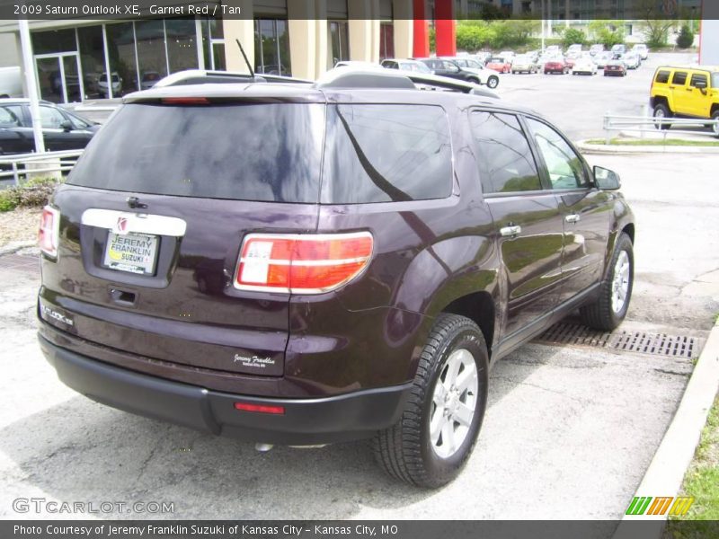 Garnet Red / Tan 2009 Saturn Outlook XE