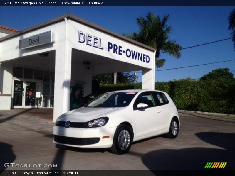 Candy White / Titan Black 2011 Volkswagen Golf 2 Door