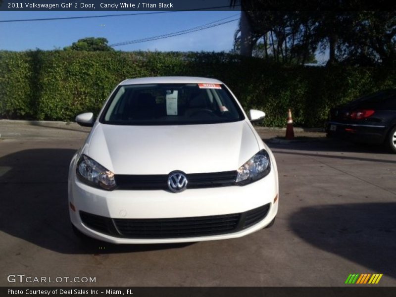 Candy White / Titan Black 2011 Volkswagen Golf 2 Door