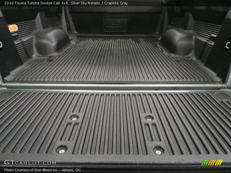 Silver Sky Metallic / Graphite Gray 2010 Toyota Tundra Double Cab 4x4