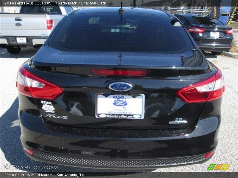 Tuxedo Black / Charcoal Black 2014 Ford Focus SE Sedan