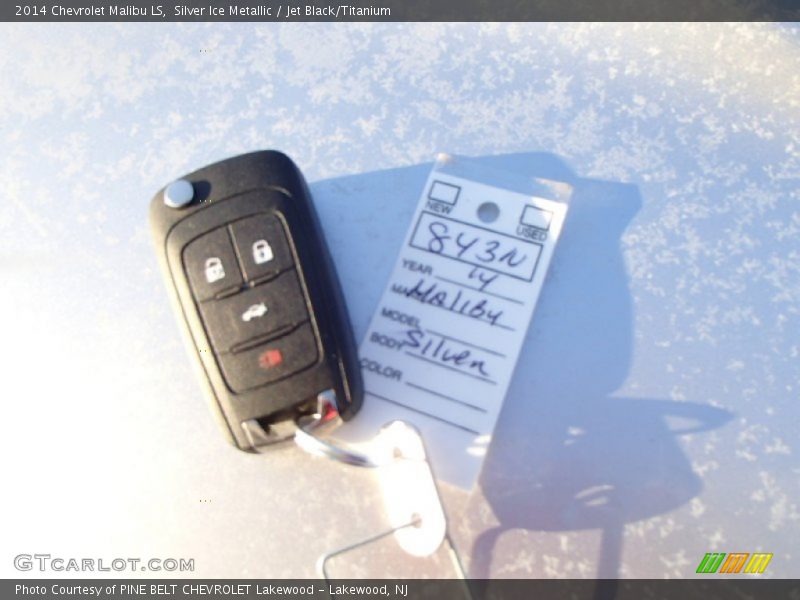 Silver Ice Metallic / Jet Black/Titanium 2014 Chevrolet Malibu LS