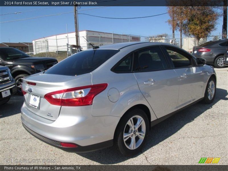 Ingot Silver / Charcoal Black 2014 Ford Focus SE Sedan