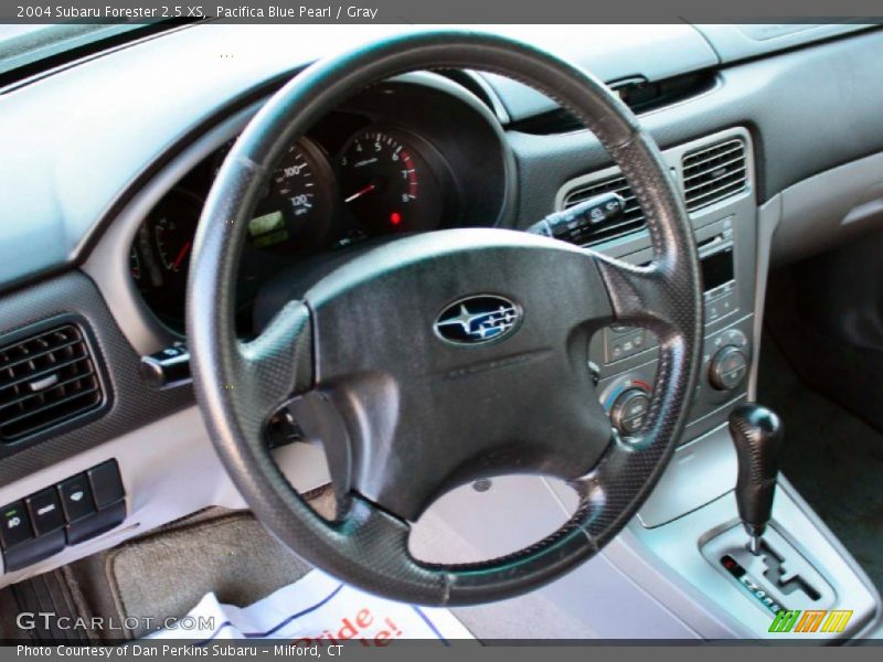 Pacifica Blue Pearl / Gray 2004 Subaru Forester 2.5 XS