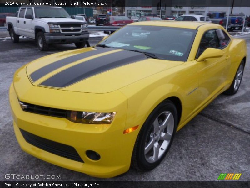 Front 3/4 View of 2014 Camaro LT Coupe
