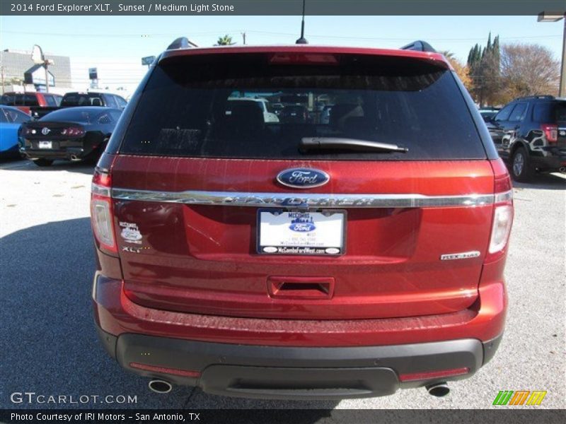 Sunset / Medium Light Stone 2014 Ford Explorer XLT