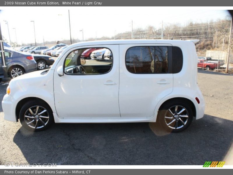 White Pearl / Light Gray 2009 Nissan Cube Krom Edition