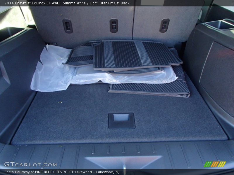 Summit White / Light Titanium/Jet Black 2014 Chevrolet Equinox LT AWD